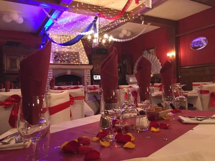 Hotellerie Normande Dozule Екстер'єр фото