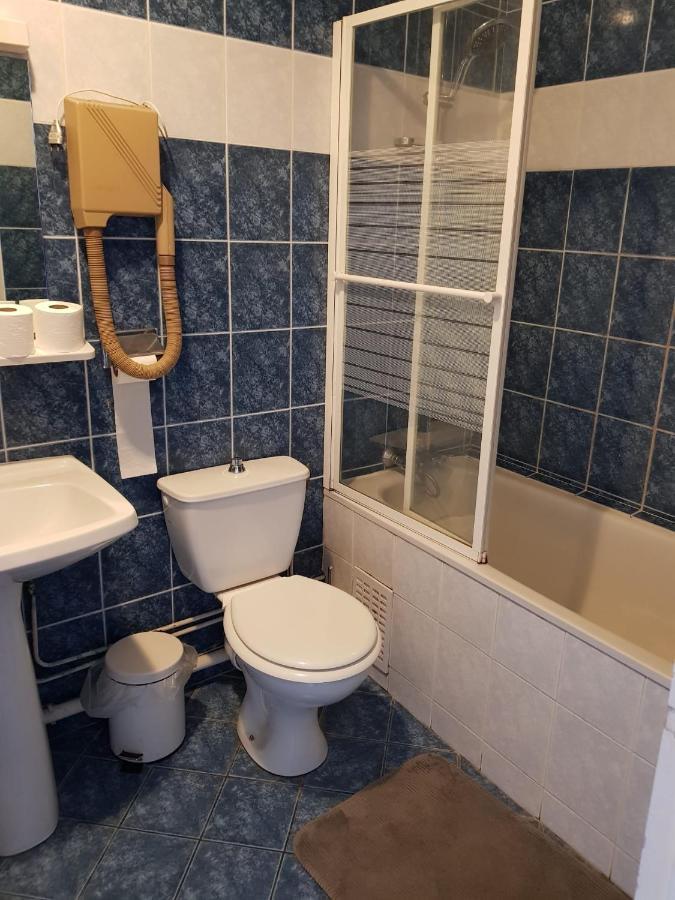 Hotellerie Normande Dozule Екстер'єр фото