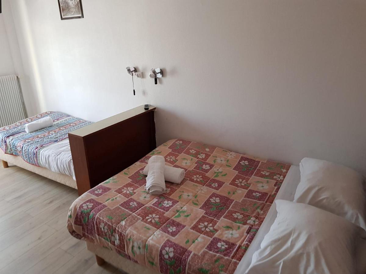 Hotellerie Normande Dozule Екстер'єр фото