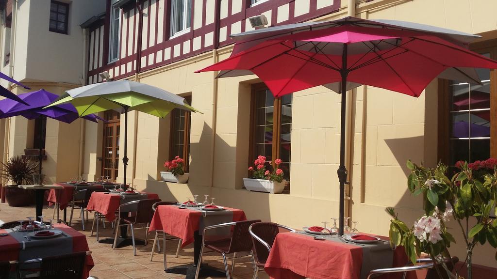 Hotellerie Normande Dozule Екстер'єр фото